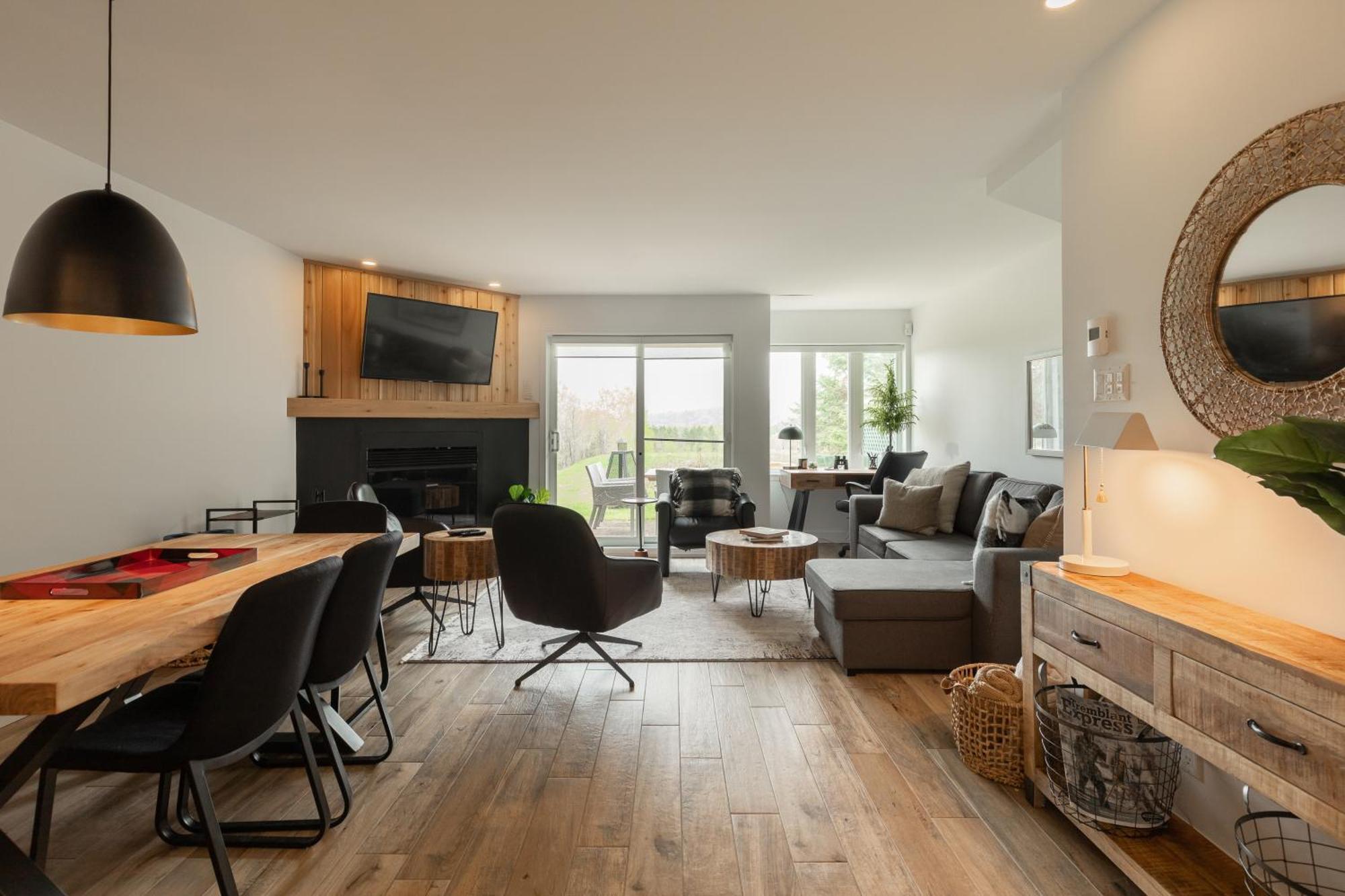 2-Level Home - Tremblant Mountain View - Fireplace Mont-Tremblant Exterior foto